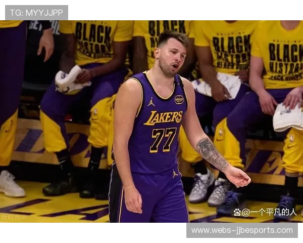 湖人当前西部第七,詹姆斯缺阵下东契奇单核带队艰难 湖人当前西部第七,詹姆斯缺阵下东契奇单核带队艰难