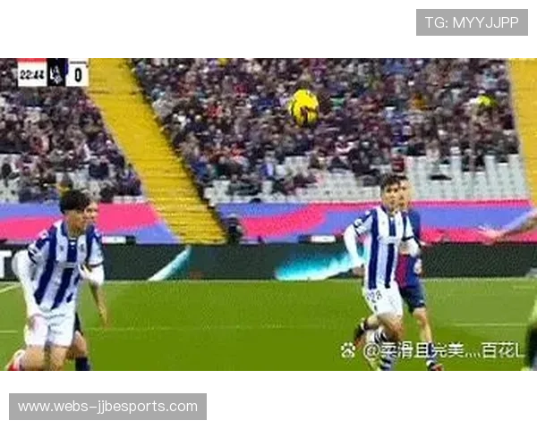 巴萨奥尔莫对阵皇家社会时射门中柱，球队未能把握机会