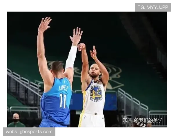 球迷互动:雄鹿主场推出AR寻宝游戏,寻找虚拟冠军奖杯可兑换实体奖品